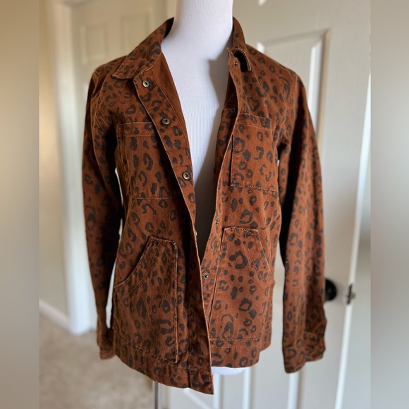 Universal Thread Leopard Print Chore Shacket - Picture 2 of 6